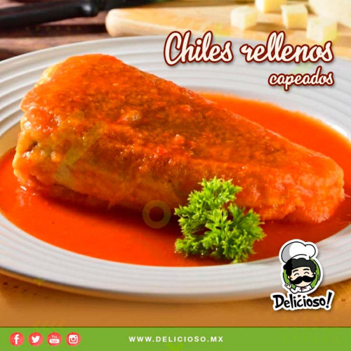 Chiles Rellenos de Queso Capeados en Caldillo